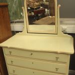 766 3300 MIRROR CHEST